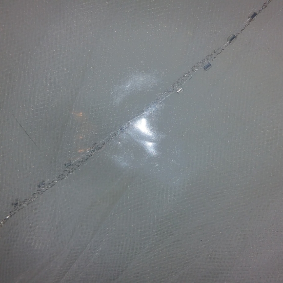 David's Bridal Wedding Gown w/ accessories - Picture 11 of 15